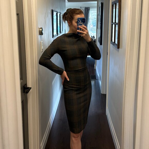 Gorgeously tailored Zara bodycon 1940s inspired midi dress - Picture 1 of 6